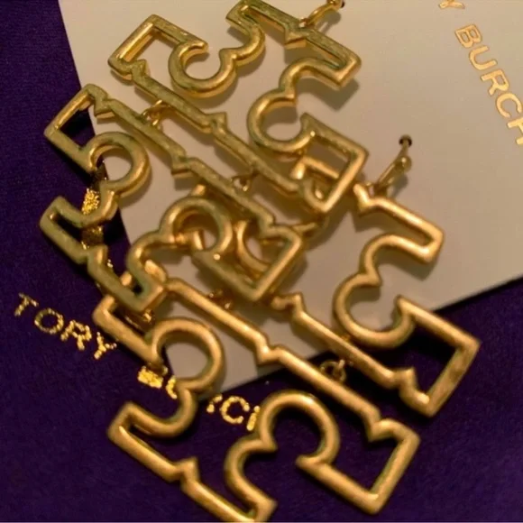 TORY BURCH BRITTEN Logo Drop Dangle Large T Earrings Gold NWT $148 - Picture 4 of 4